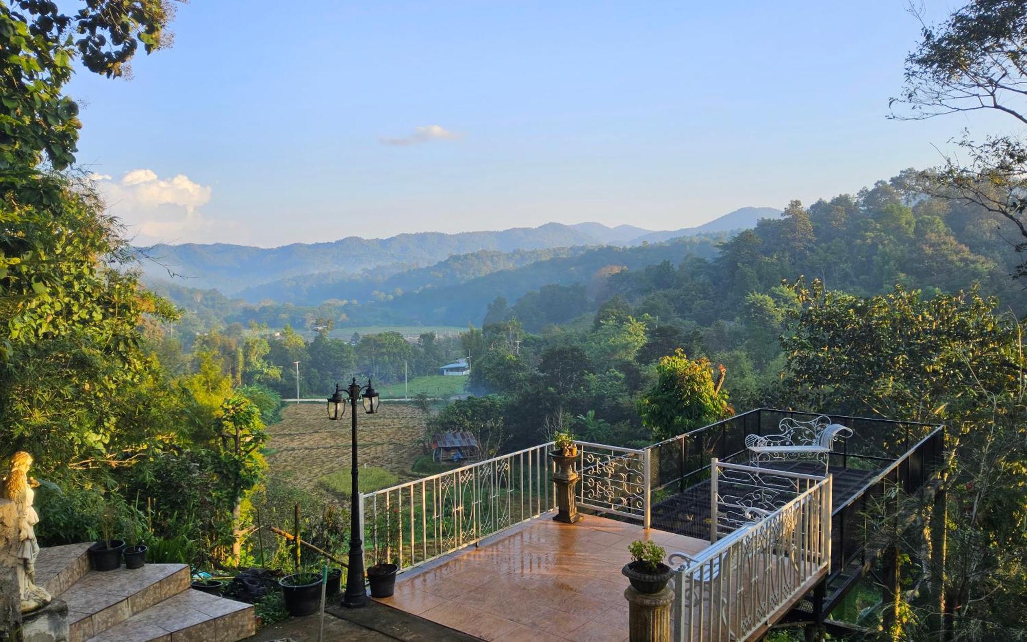Balmy Hideout Cafe & Homestay Ban Huai Kaeo Eksteriør bilde